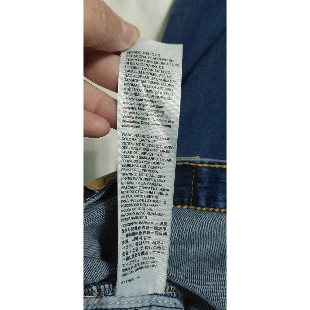 Levis 501 Denim Jeans Button Fly 36X30 Blue 5 Pocket Straight Leg Cotton Western